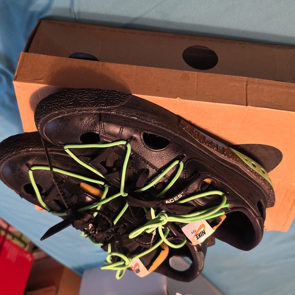 Mens Offwhite Blazer Low '77 Black and Green Sneakers